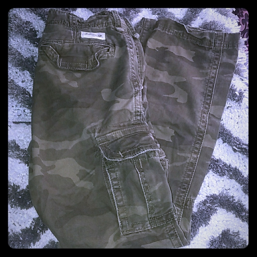 🌻5/ $50🌻 Abercrombie Kids Army Cargo Pants
